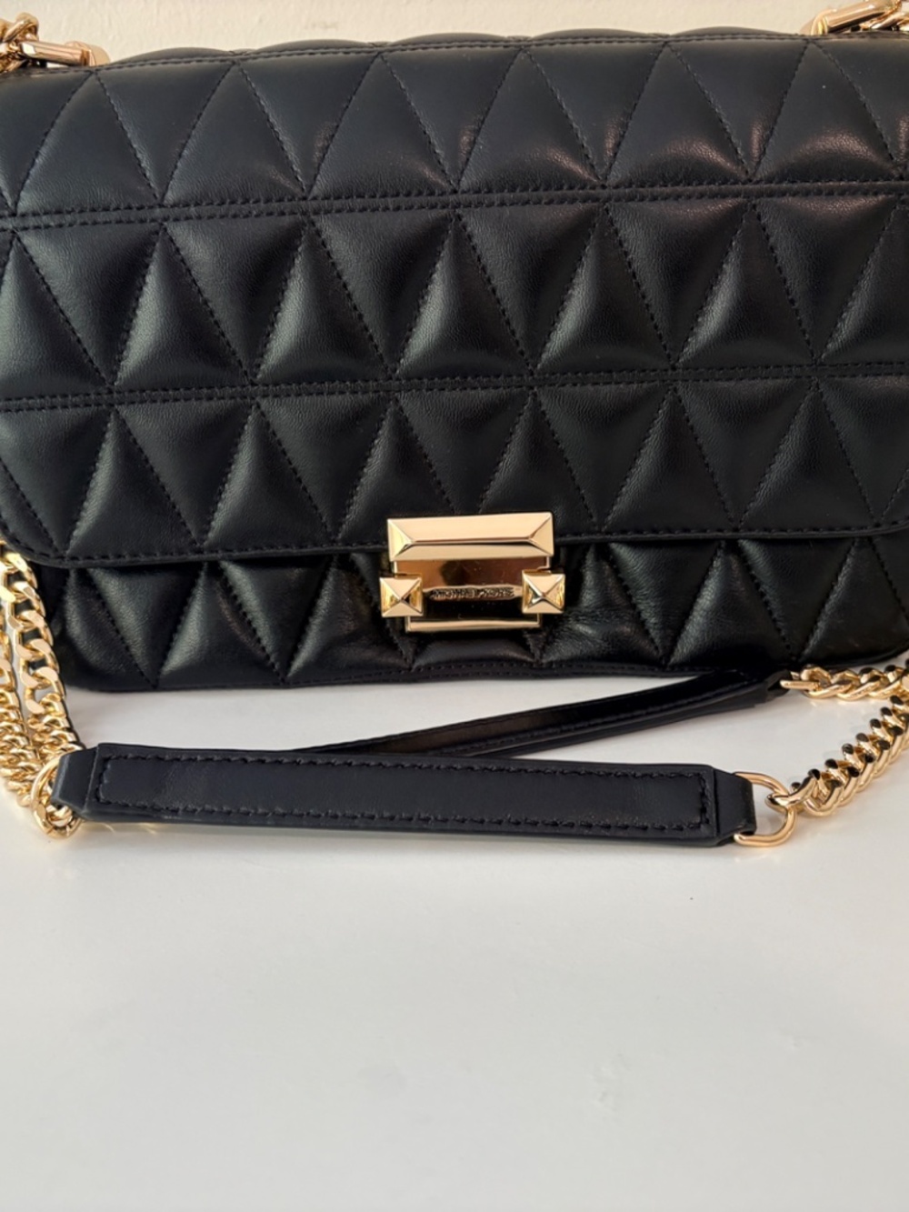 Michael Kors Soho Large Quilted Leather Shoulder Bag in Black / Gold - Picture 2 of 8